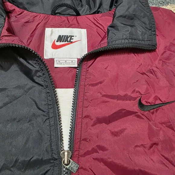 Nike Men’s Windbreaker Jacket Burgundy & Black Half-Zip Logo Size Large Vintage